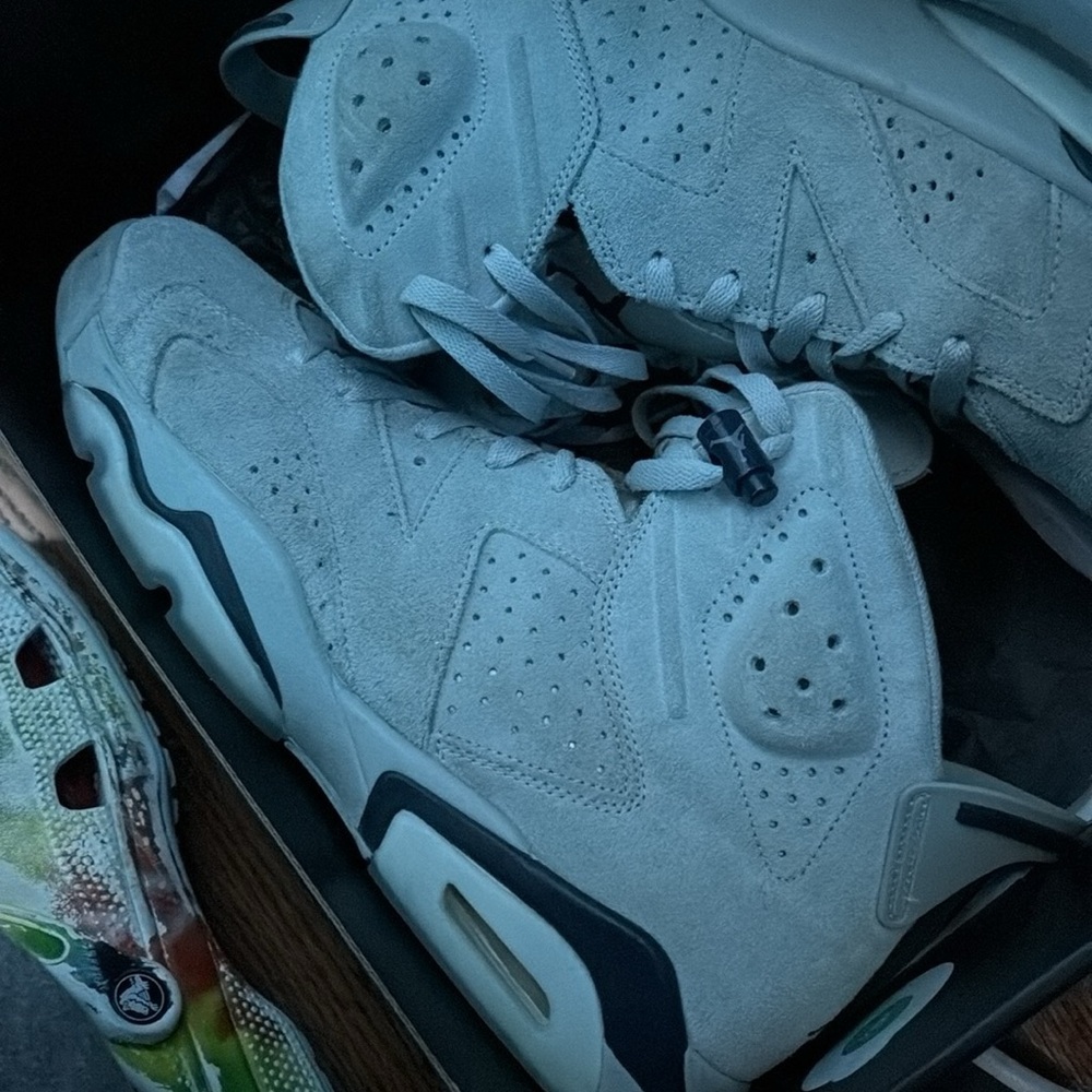 Men's Gray Suede Sneakers